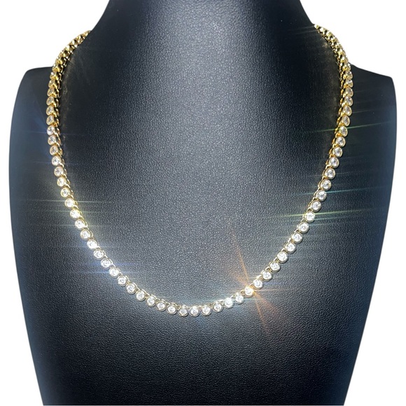 NEW 18k Gold-Plated Round Tennis Necklace– Tarnish Resistant - Picture 10 of 10